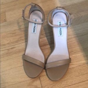 Steve Madden nude heels